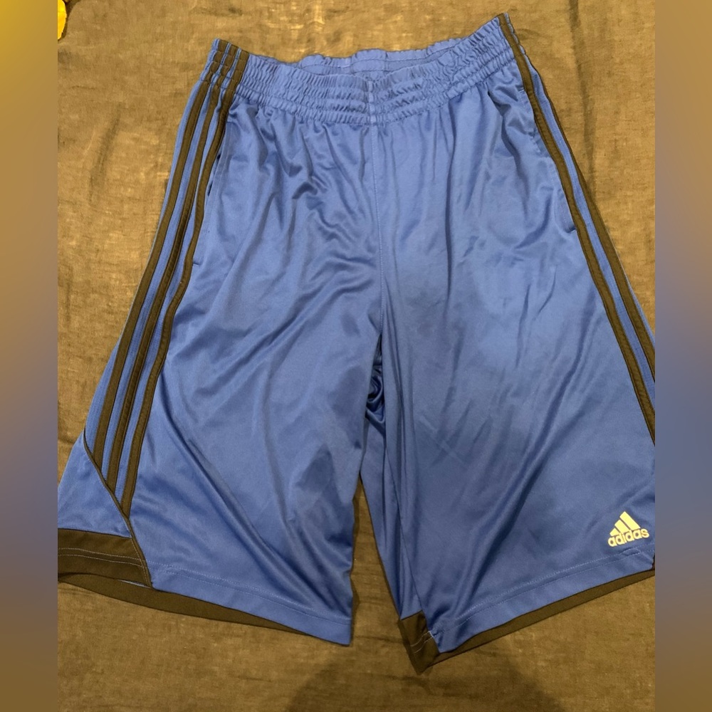 Adidas shorts | Men’s small